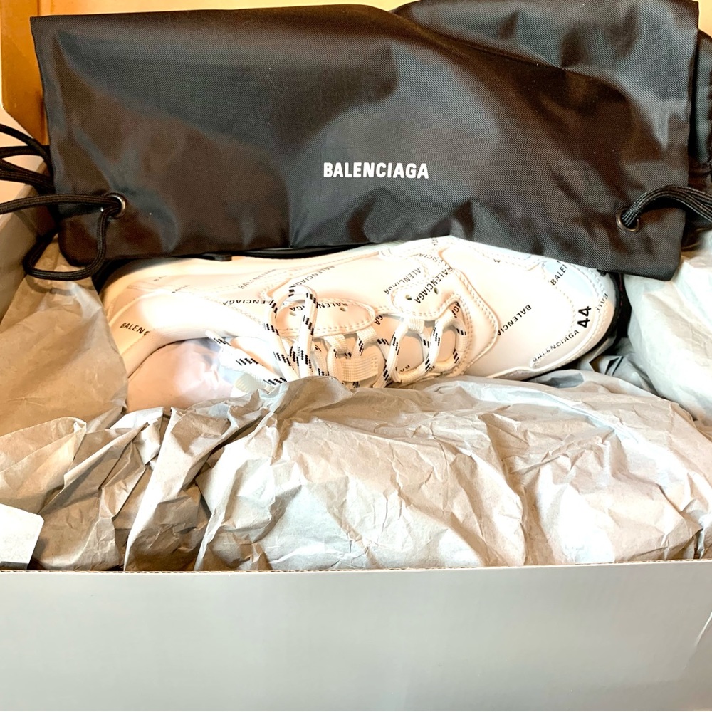 Balenciaga Triple S Allover Logo Sneakers - Picture 4 of 6